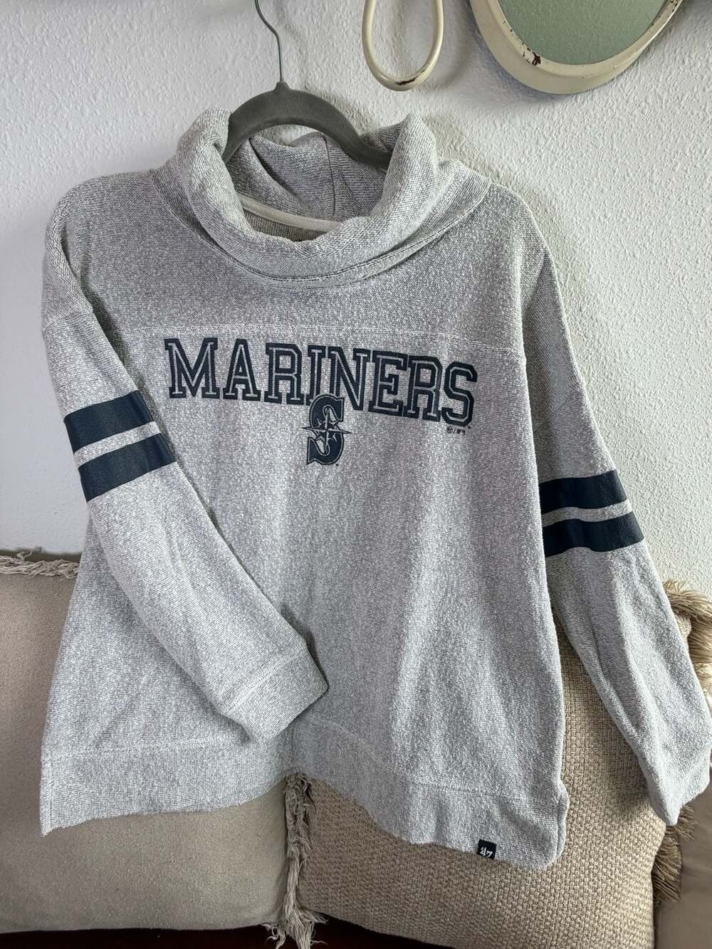47 Brand Seattle Mariners Sweatshirt Size Small Gray Funnel Neck Pullover